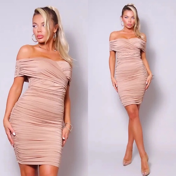 ✨Anabelle Ruched Dress✨ - Picture 2 of 4